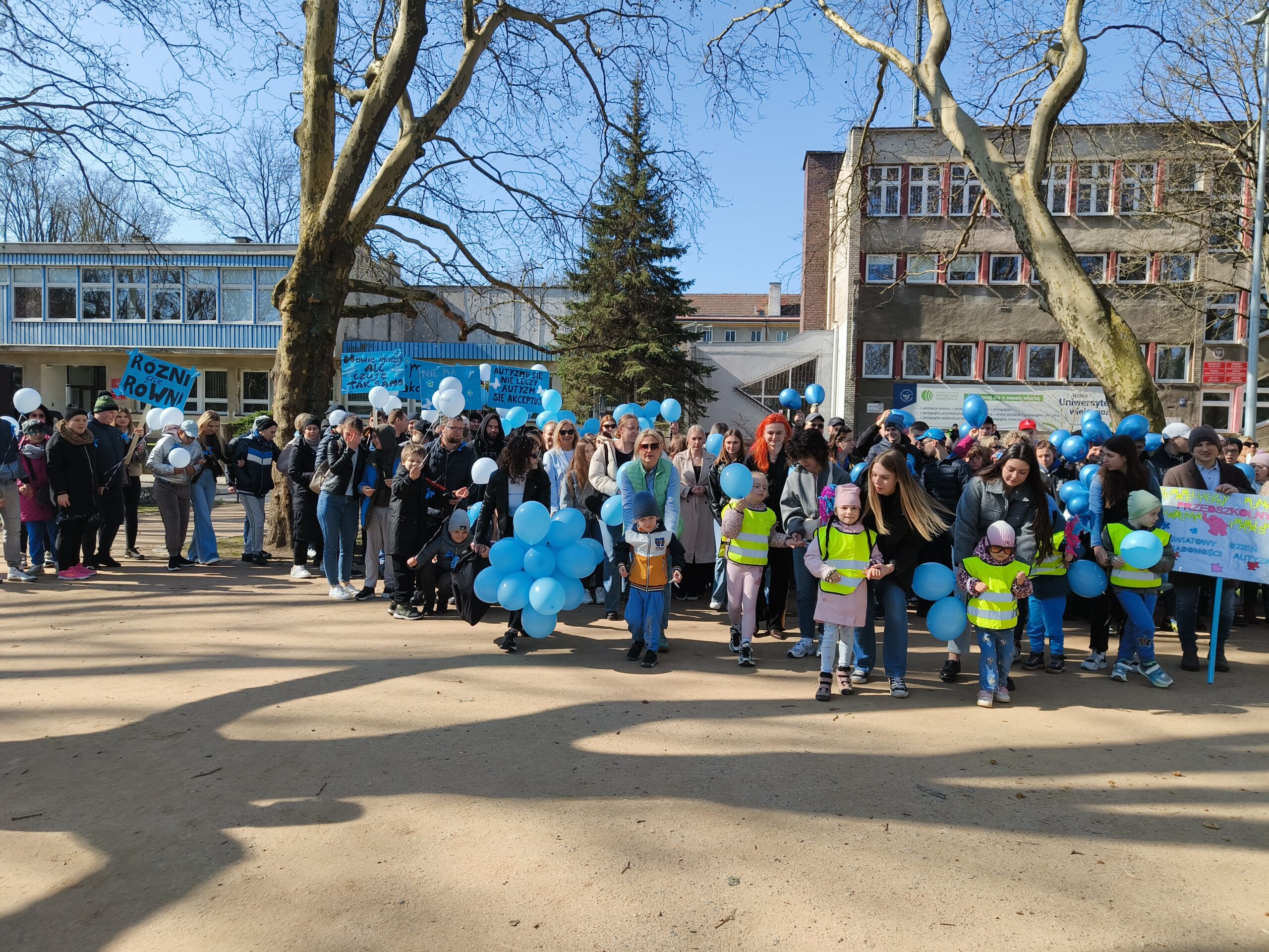 Miesiąc świadomości autyzmu w Instytucie Pedagogiki