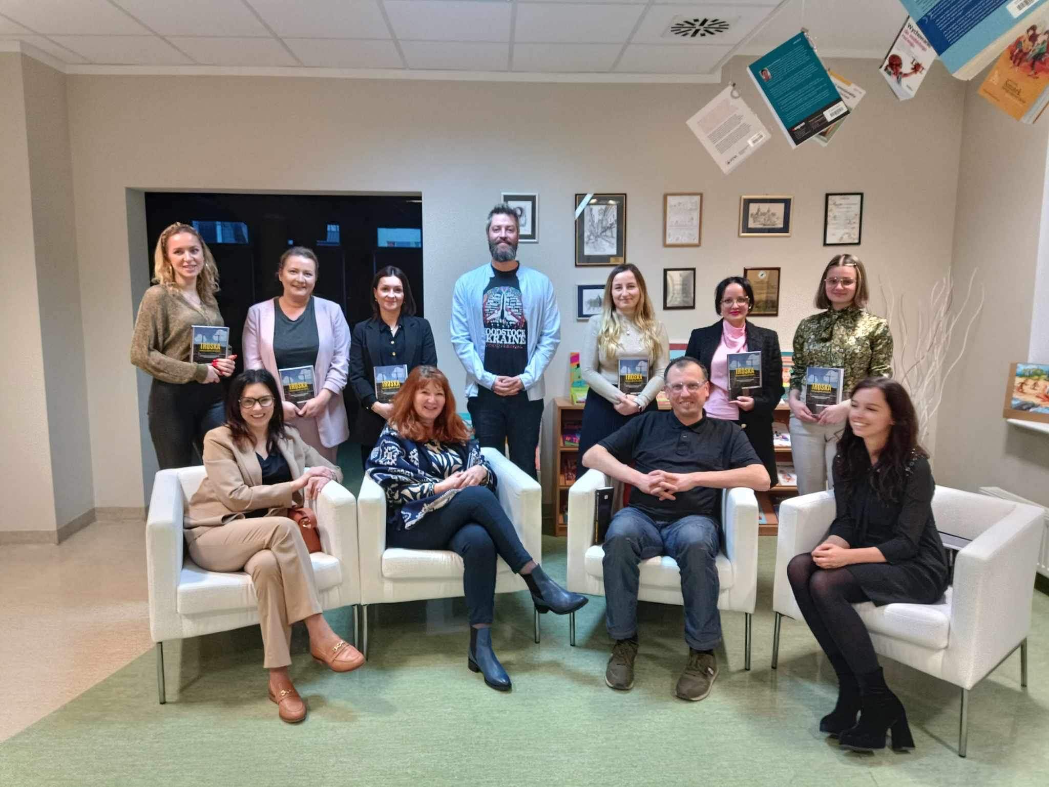 Spotkanie  w ZCDN promujące książkę  “Troska. Co wojna w Ukrainie nam zrobiła? Autoetnograficzne opowieści studentów i nauczycieli akademickich.”