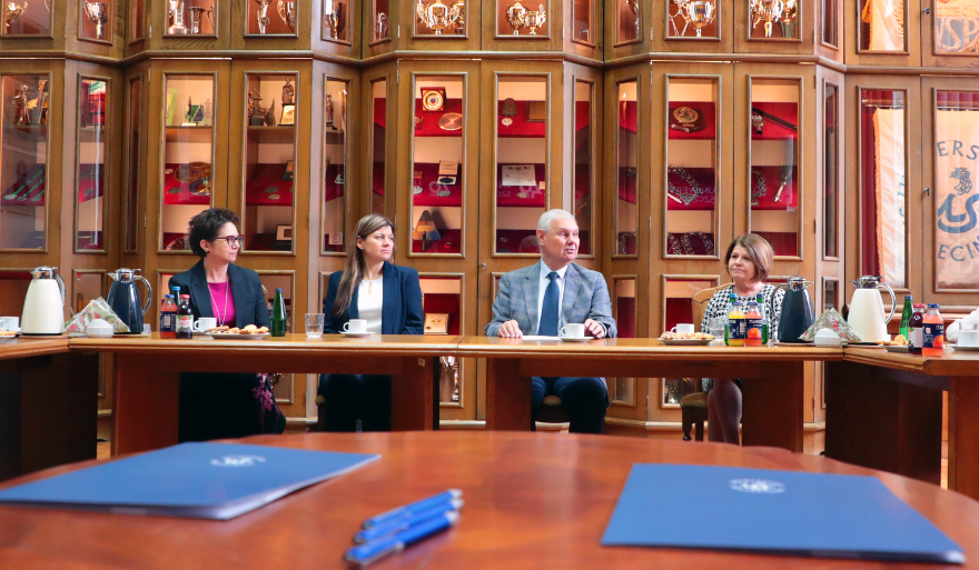 Wspólne działania na rzecz rozwoju edukacji – US podpisał nowe umowy partnerskie